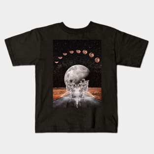 Astronaut I Wall Kids T-Shirt